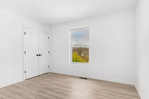 1974 Kings Hwy, Fairfield, CT 06824 - Photo 28