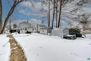 131 Coleman Rd, Wethersfield, CT 06109 - Photo 6