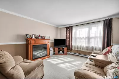 1789 Foxon Road #APT 5D, North Branford, CT 06471 - Photo 4