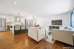 6 Buckboard Ln, Fairfield, CT 06824 - Photo 2