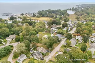 23 Central Ave, East Lyme, CT 06357 - Photo 28