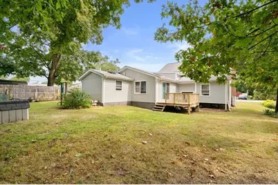 23 Central Avenue, East Lyme, CT 06357 - Photo 30