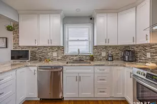 206 Sterling St, Fairfield, CT 06825 - Photo 2