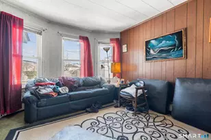 17 Rennell Ct, Bridgeport, CT 06605 - Photo 12