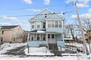 17 Rennell Ct, Bridgeport, CT 06605 - Photo 1