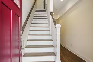 6 Beacon Square, Fairfield, CT 06825 - Photo 4