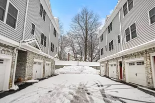 6 Beacon Square, Fairfield, CT 06825 - Photo 2