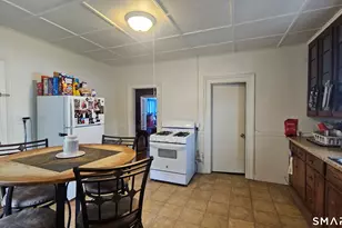 15 James St, Waterbury, CT 06708 - Photo 14