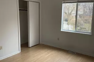 4 McKendry Ct, Norwalk, CT 06853 - Photo 6