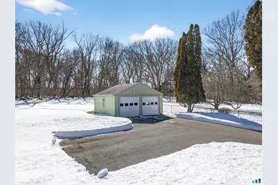 42 Roseleah Drive, Waterford, CT 06385 - Photo 32