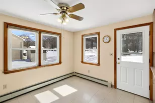 42 Roseleah Dr, Waterford, CT 06385 - Photo 12