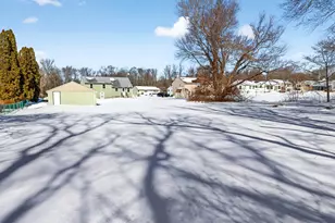 42 Roseleah Dr, Waterford, CT 06385 - Photo 36