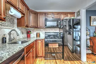 135 Florence Rd, Branford, CT 06405 - Photo 16