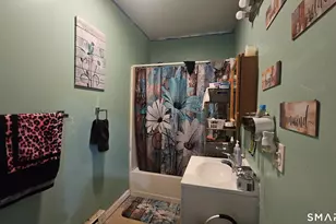 50 Summer St, Waterbury, CT 06704 - Photo 18