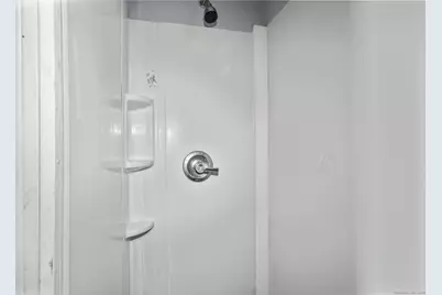 33 Albert Place, Waterbury, CT 06702 - Photo 12