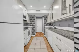 14 Newtown Rd, Danbury, CT 06810 - Photo 12