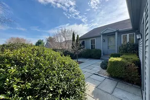 19 Juniper Meadow Rd, Washington, CT 06794 - Photo 2