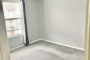 2390 State St, Hamden, CT 06517 - Photo 8