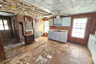 1004 Jerome Ave, Bristol, CT 06010 - Photo 10