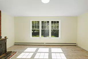 815 Mashamoquet Rd, Pomfret, CT 06259 - Photo 12