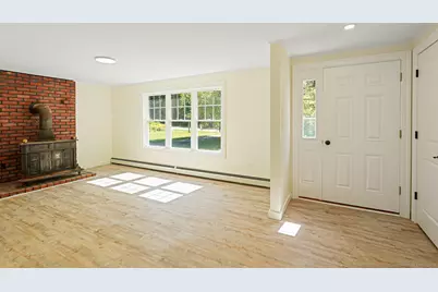 815 Mashamoquet Road, Pomfret, CT 06259 - Photo 10