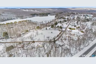 928 Wintergreen Avenue, Hamden, CT 06514 - Photo 12