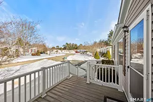 7 Circle Dr, Windham, CT 06256 - Photo 2