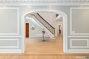 4 Cowdray Park Dr, Greenwich, CT 06831 - Photo 8