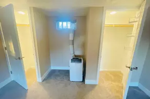 128 Forest Dr, Wethersfield, CT 06109 - Photo 8