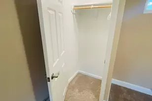 128 Forest Dr, Wethersfield, CT 06109 - Photo 12