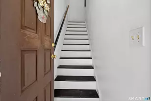 334 Foxwood Ln, Milford, CT 06461 - Photo 2