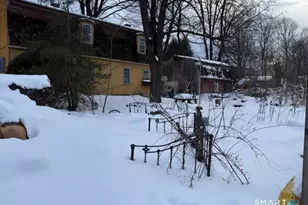 5 Charles St, Windham, CT 06226 - Photo 4