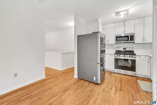 25 Hamden Hills Dr, Hamden, CT 06518 - Photo 10