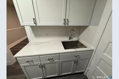 36 Carver Street #1, Bridgeport, CT 06610 - Photo 6