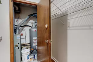 17 Little Oak Ln, Rocky Hill, CT 06067 - Photo 28