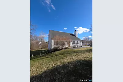 83 Chelsea Court, Torrington, CT 06790 - Photo 2