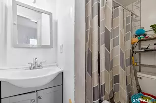 76 Center St, West Haven, CT 06516 - Photo 12