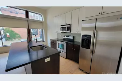 804 Chapel Street #201, New Haven, CT 06510 - Photo 2