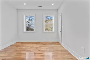 54 Plaza Ave, Waterbury, CT 06710 - Photo 8