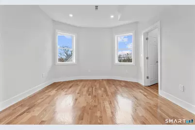 54 Plaza Avenue #2, Waterbury, CT 06710 - Photo 4