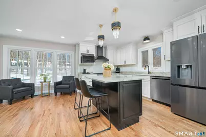 34 Lindencrest Drive, Danbury, CT 06811 - Photo 10