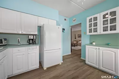 85 Viscount Drive #B21, Milford, CT 06460 - Photo 10