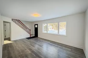 21 Oven Rock Rd, Bethel, CT 06801 - Photo 2