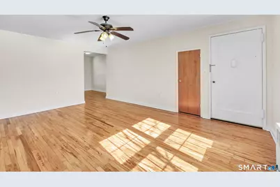 33 Nob Hill Circle #A, Bridgeport, CT 06610 - Photo 6