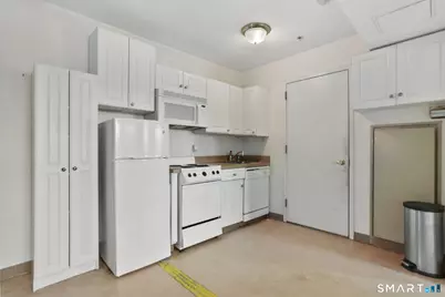 59 Courtland Avenue #APT 2T, Stamford, CT 06902 - Photo 8