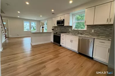 429 Round Hill Road, Fairfield, CT 06824 - Photo 6