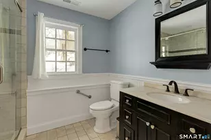 19 A Robin Hood Ln, Darien, CT 06820 - Photo 14