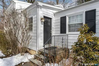 19 A Robin Hood Lane, Darien, CT 06820 - Photo 2