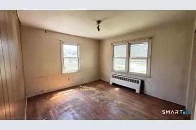 131 Bryden Terrace, Hamden, CT 06517 - Photo 10