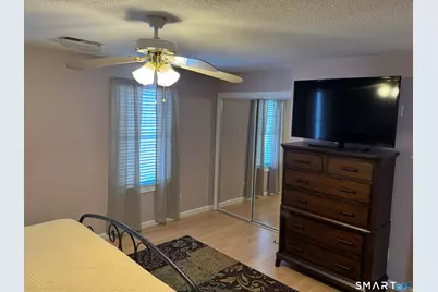 7 Bay Path Way #7, Branford, CT 06405 - Photo 6